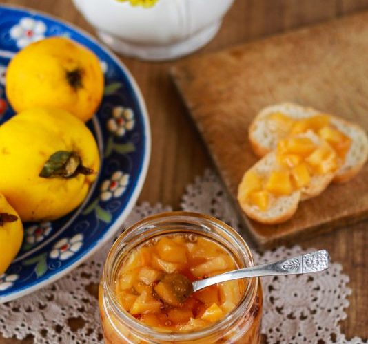 Photo of a jar with homemade quince jam